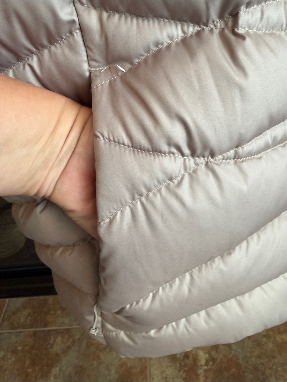 Eddie Bauer down filled puffer vest full zip light tan taupe neutral color XXL - Picture 6 of 8